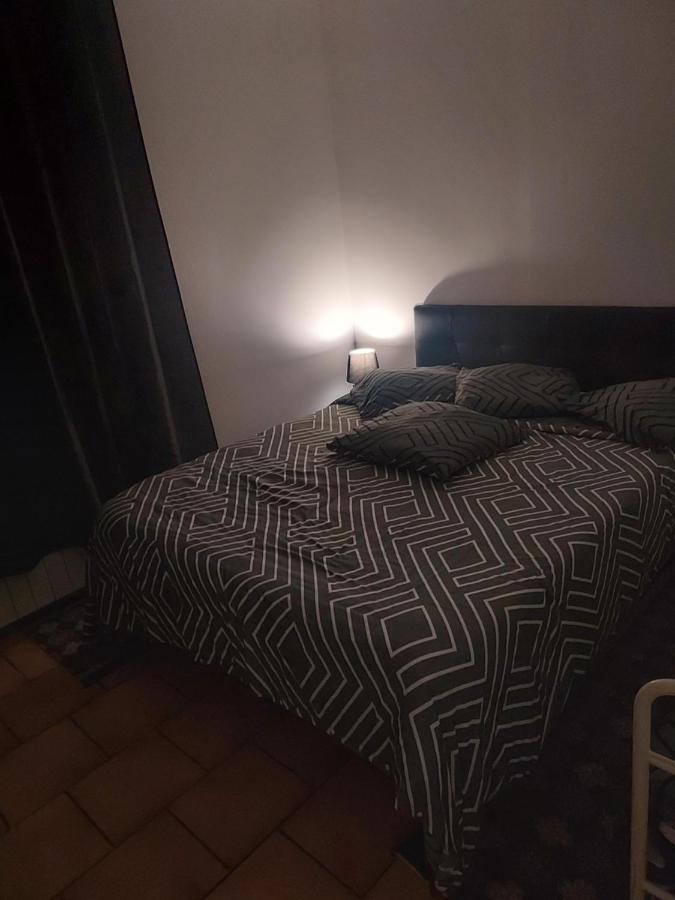 Appartement Meuble Avec Deux Chambres ムーラン エクステリア 写真